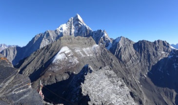 On Dafeng Summit of Mount Siguniang