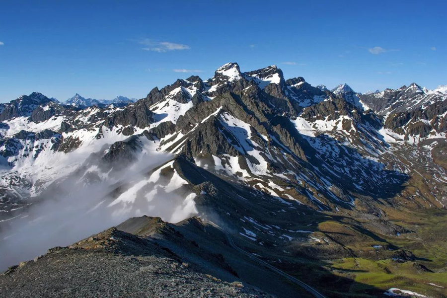 Jiajin Mountains