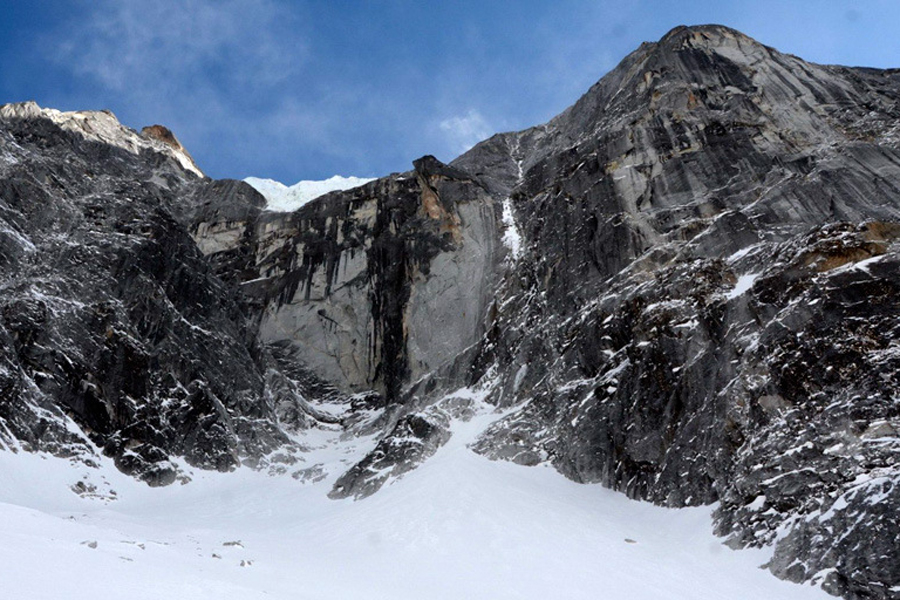 Climbing Yangmantai