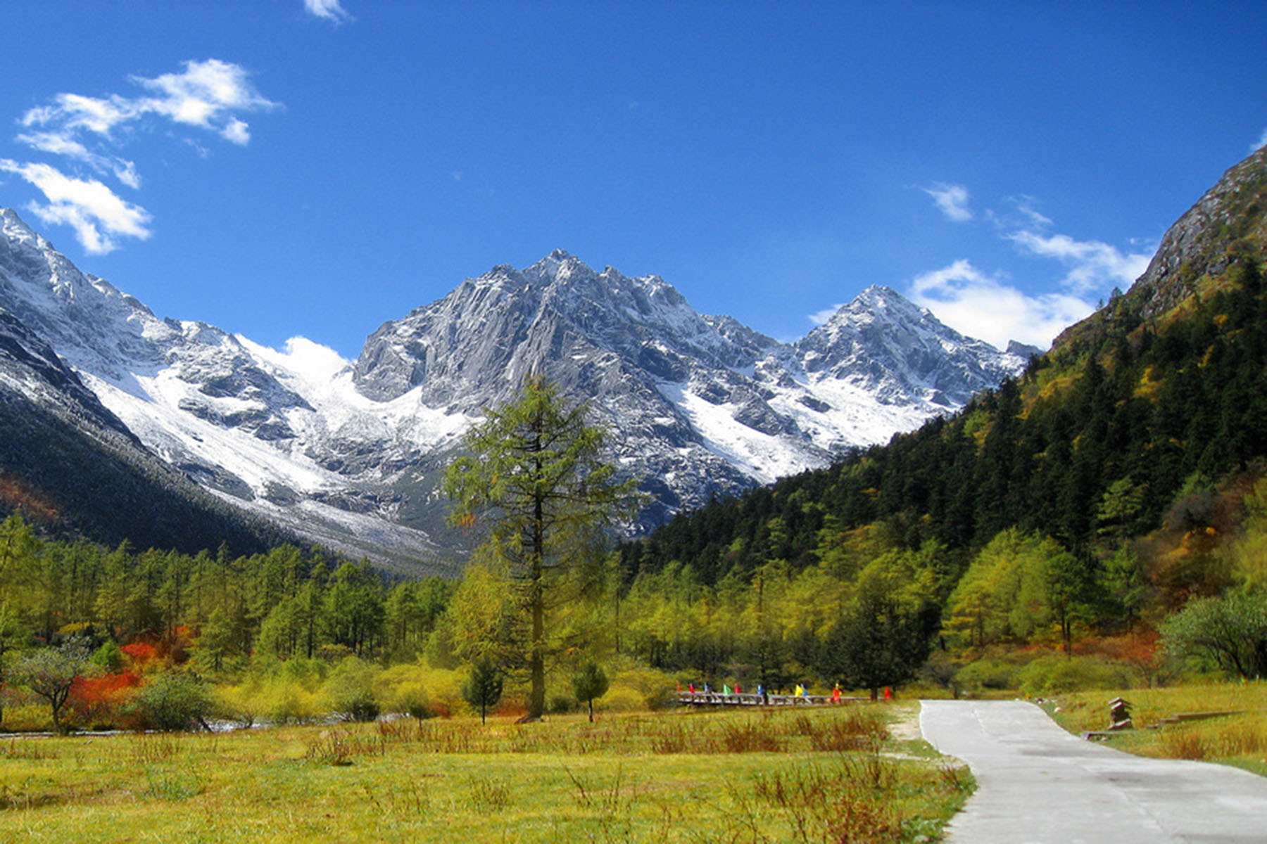 Bipeng Valley