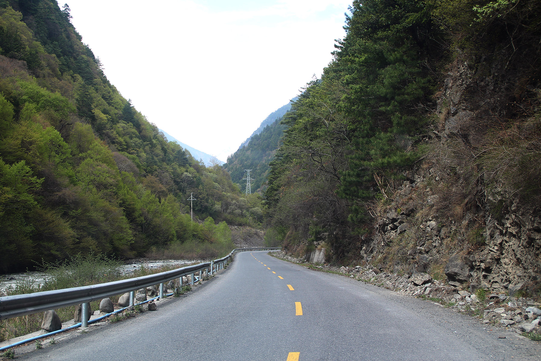 Road to Liangtai Valley