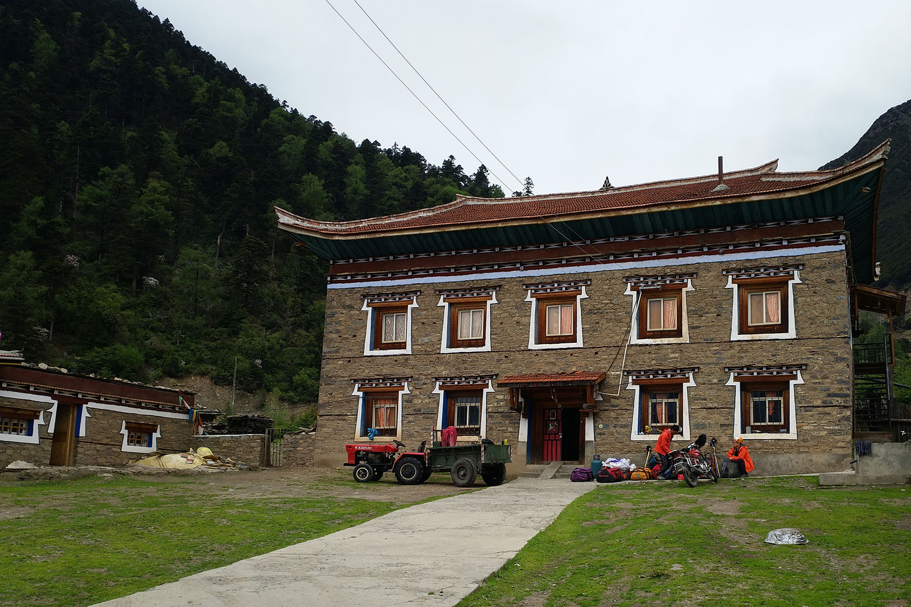 Tibetan Family in Zimei