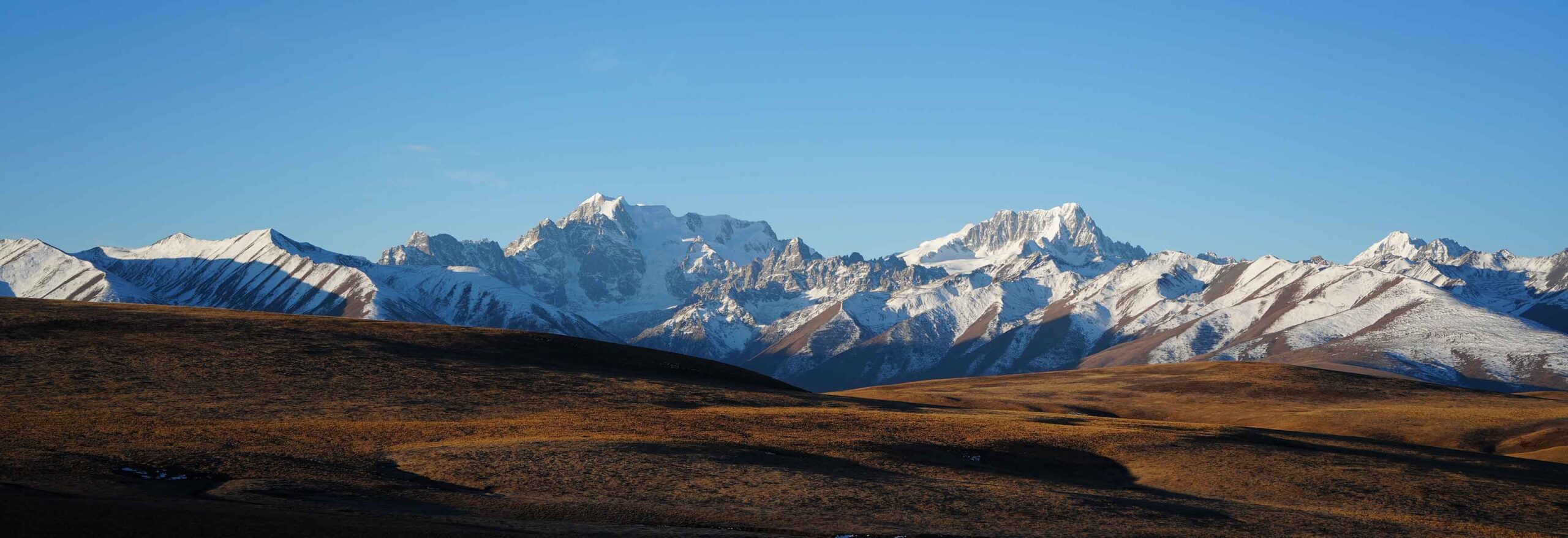 Shaluli Range - Chola Mountains